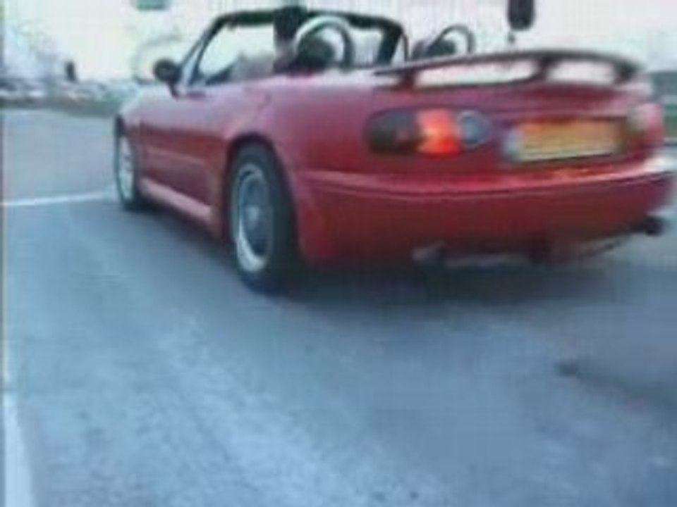 Clio_ou_MX5