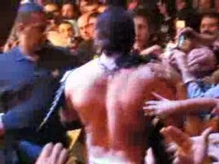 WWE Nice 2008 jeff et matt hardy saluent le public