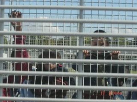 Manif 11/11/08 contre le Centre de Rétention de Vincennes