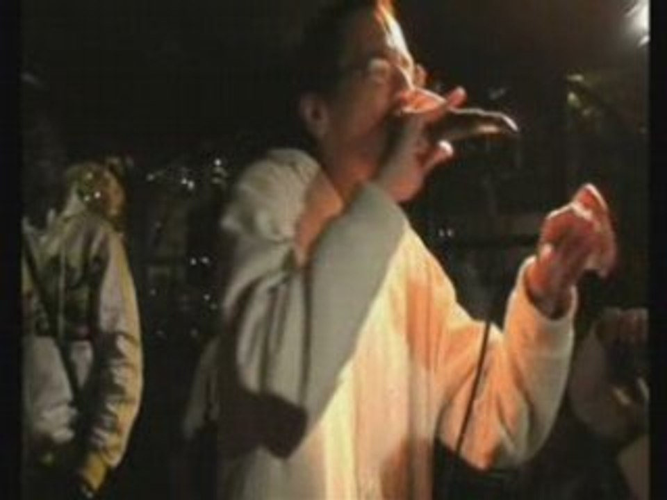 FREESTYLE 12 MC AU KIOSQUE FLOTTANT