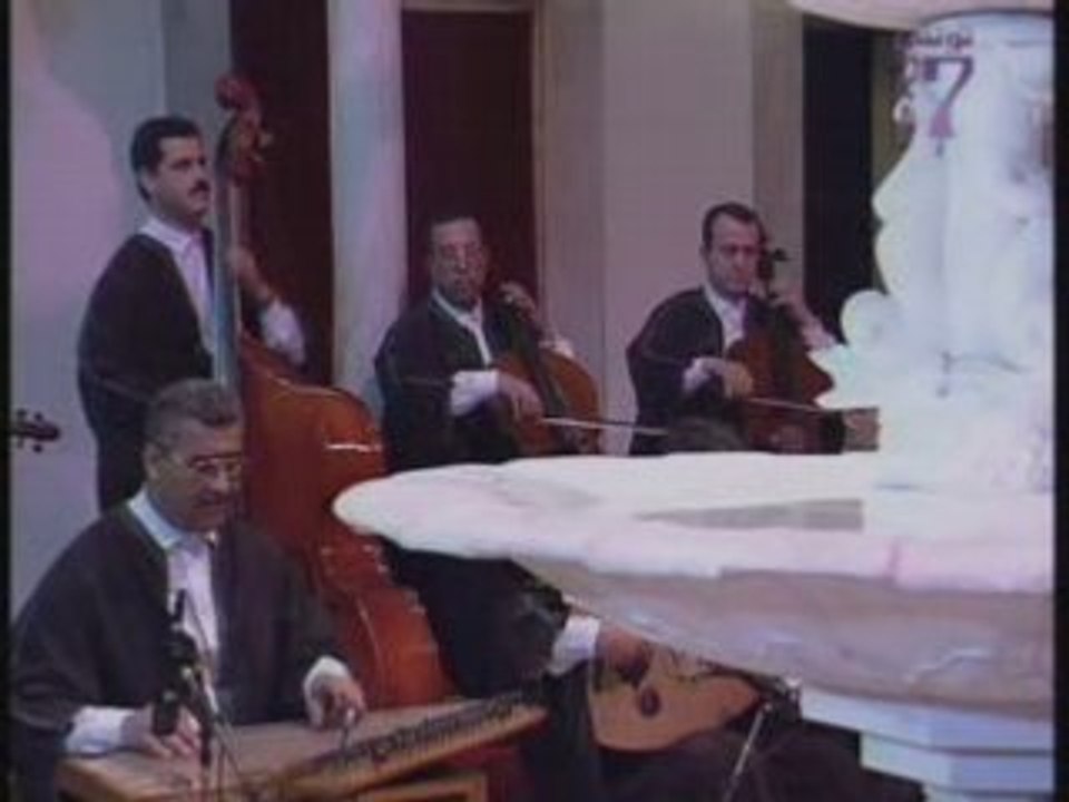 choubeyla rached chante "Char3 el 7ob"