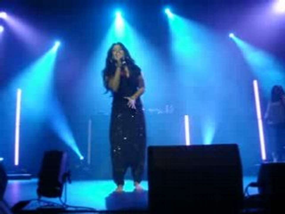 Amel Bent le 08/11/08
