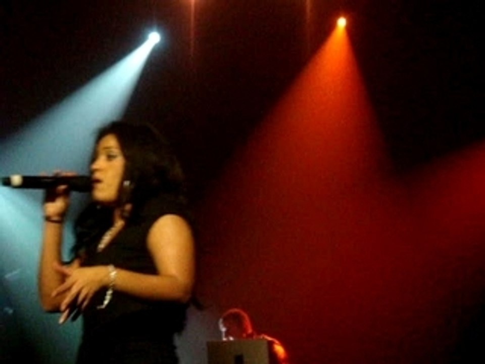 Amel Bent le 08/11/08
