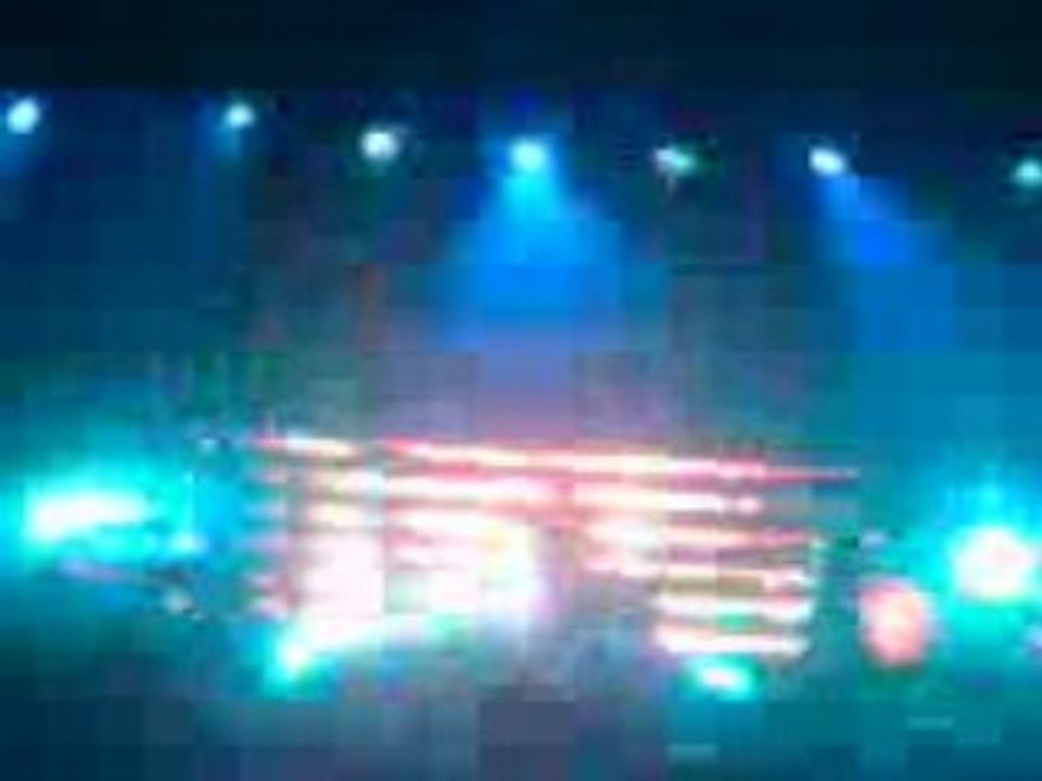 Pendulum live paris