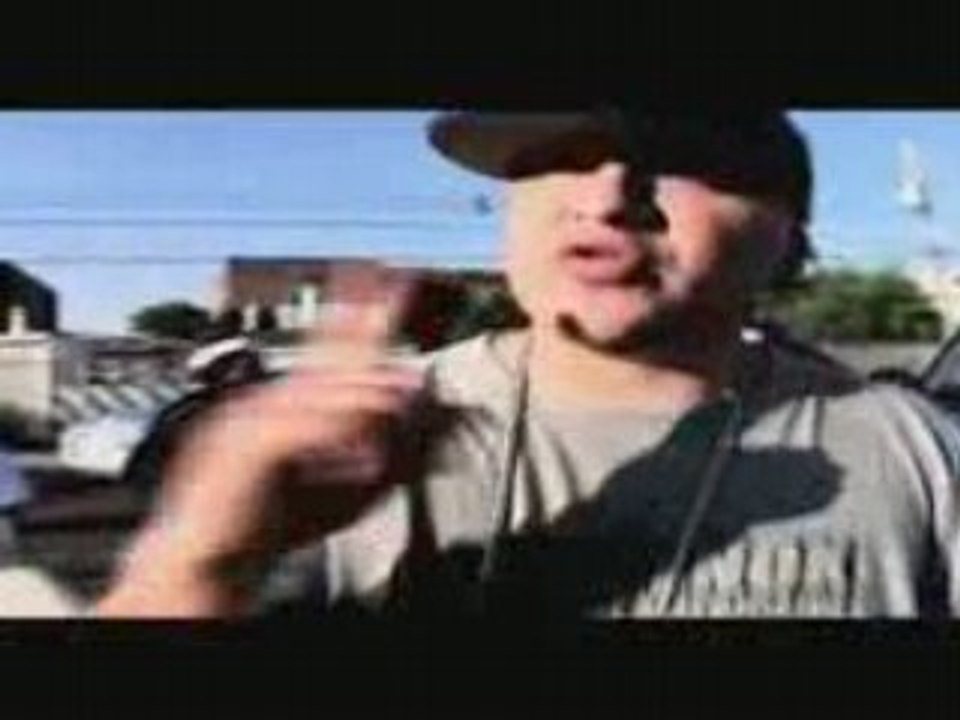 Roi Heenok  Clip Original Gangster,ugoboss,maze