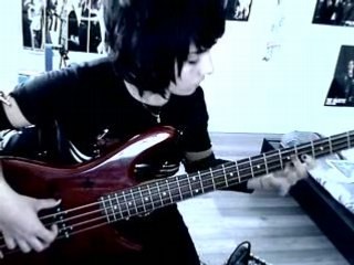 The GazettE - Cassis Rikku's bass cover