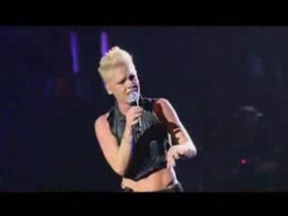 Pink - Just Like A Pill (Live 2006)