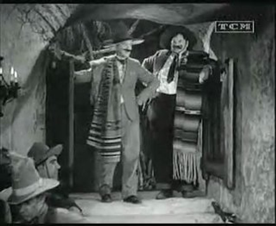 Laurel & Hardy - Pick A Star(1937)
