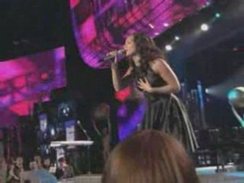 Coldplay, Winehouse & Beyonce win at the World Music Awards