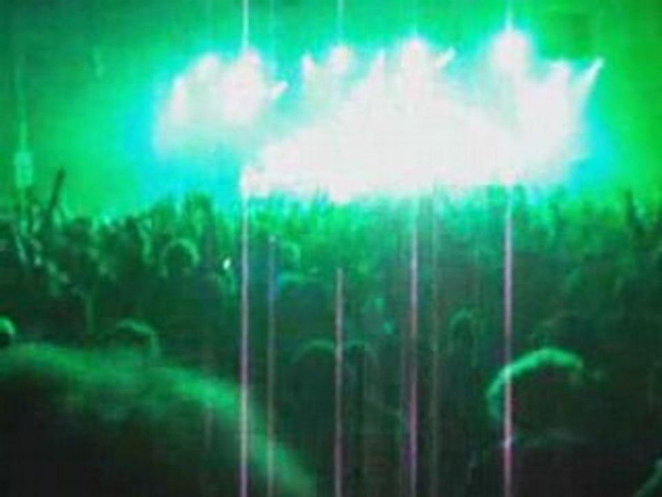 PENDULUM (live) @ELYSEE MONTMARTRE 9/11/08