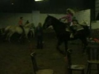 02-11-08 jeu chaises musicales