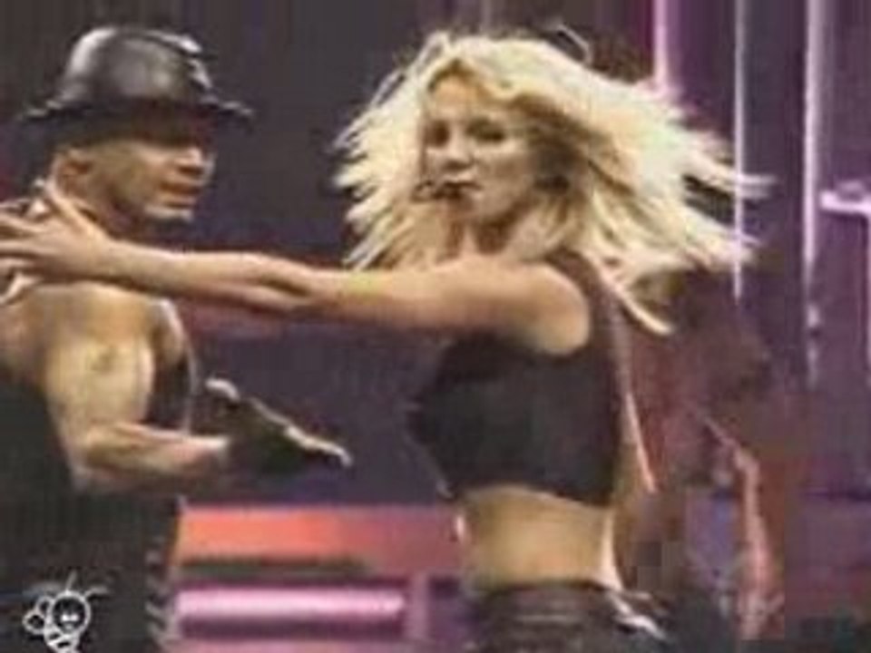 Britney Spears & Pharrell Williams - Boys