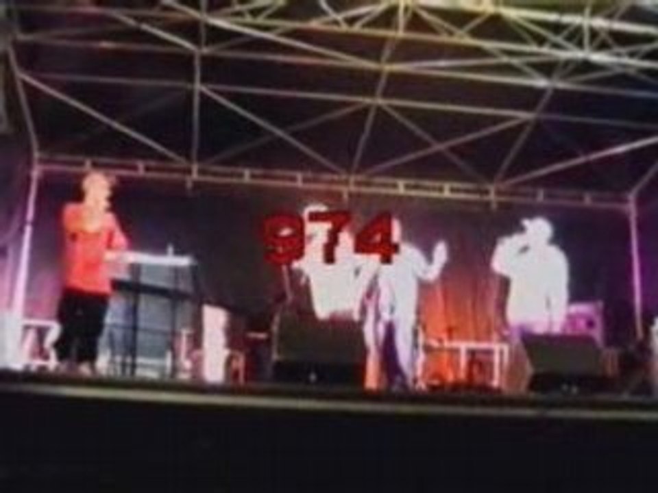 La base (mos klan) en concert à l'iut 2004 part II