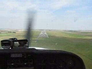 Atterrissage à Albert-Bray en Cessna 172