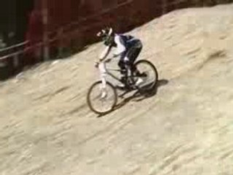 [MTB] Commencal Supervelos 2009 Andorra Trailer [Goodspeed]