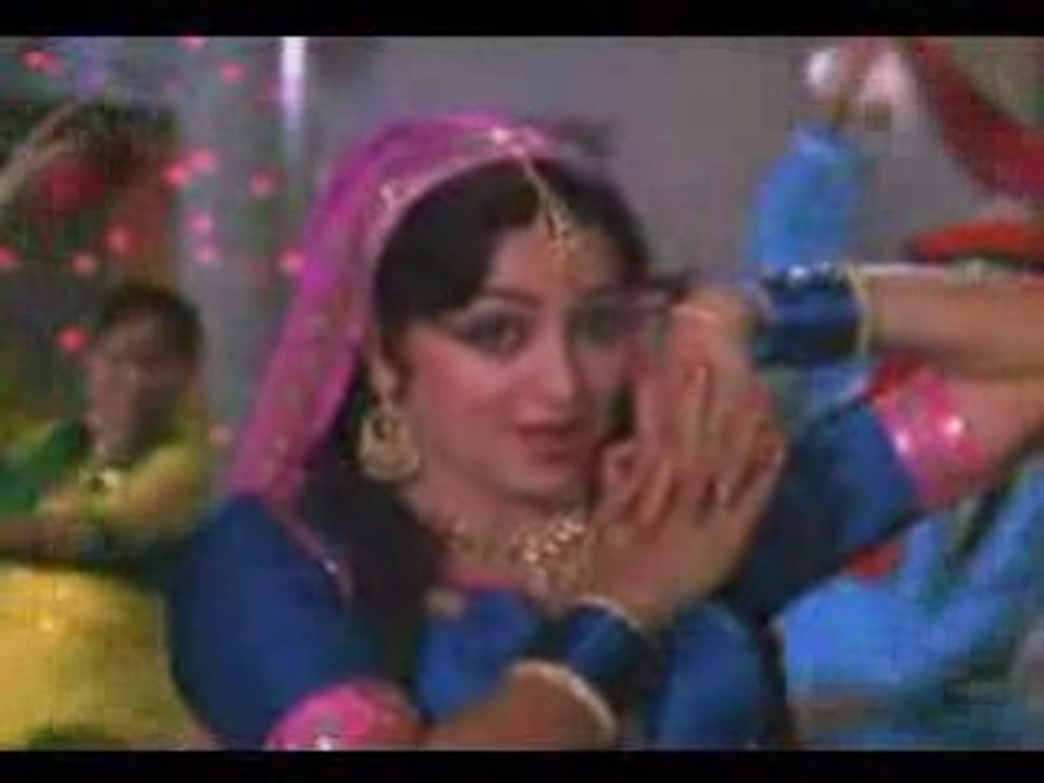 AAS PAAS bollywood movie 1981