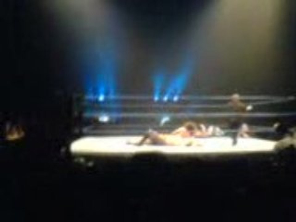 WWE Bruxelles - Carlito remporte le match