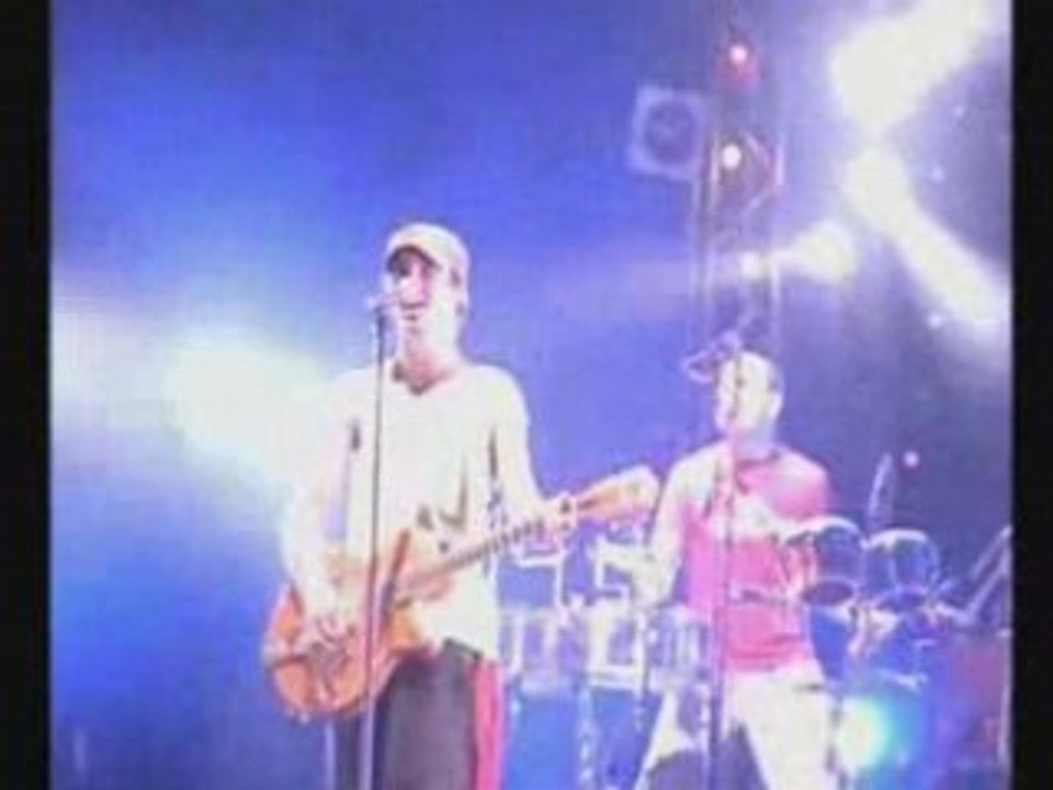 Manu chao set sibérie pont du gard part1