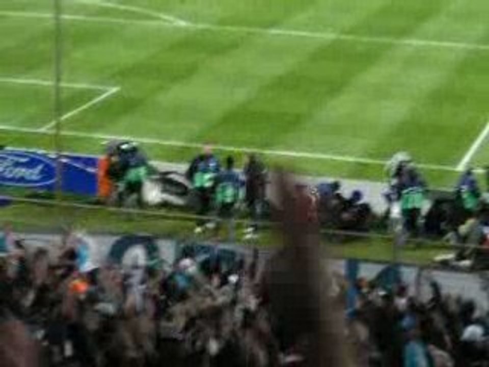 Aux armes virage nord