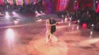 Warren Sapp and Kym Johnson on Dancing With The Stars