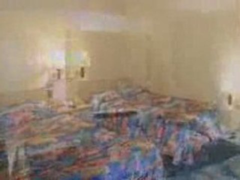 MOTEL 6 SANTA BARBARA STATE STREET Video Tour