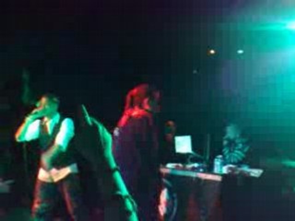 Jowell & Randy  En Paris [ Niña ]