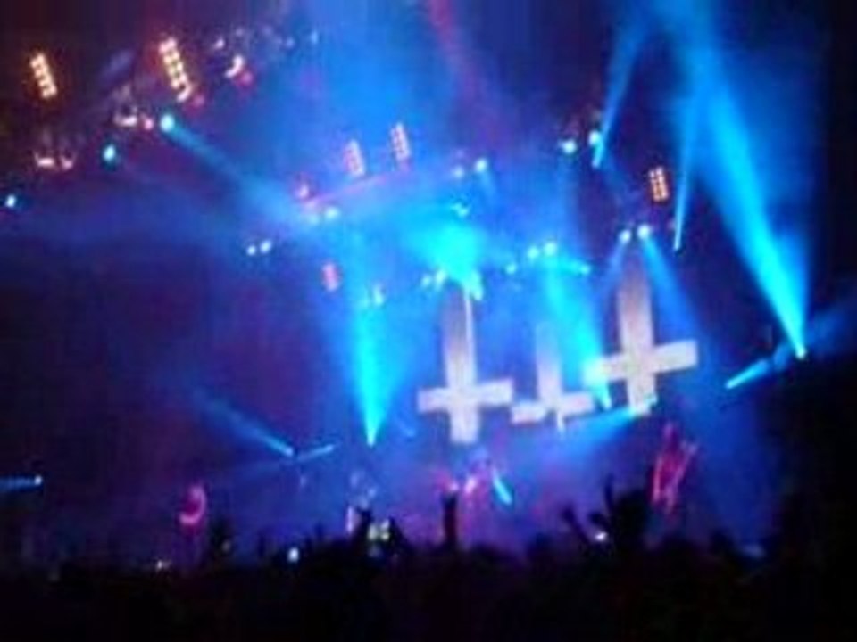 Slayer-South Of Heaven Live at Zenith 11 novembre