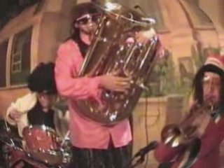 Intro à l'ail du  funky style brass