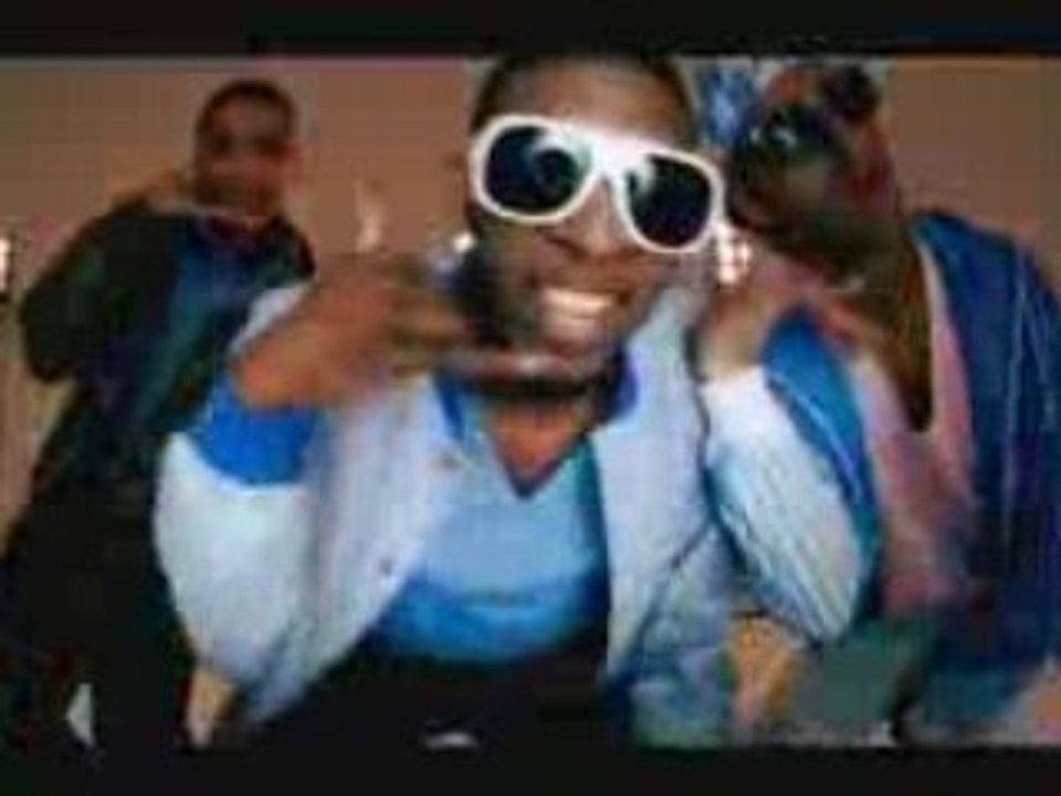 Darryl ft Ali B, Soumia   Rio (Ryan Babel) - Eeyeeyo
