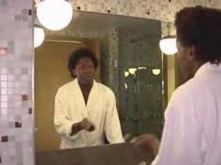 Parle pas la bouche pleine !