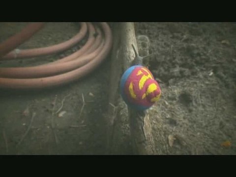 Superman müht sich ab