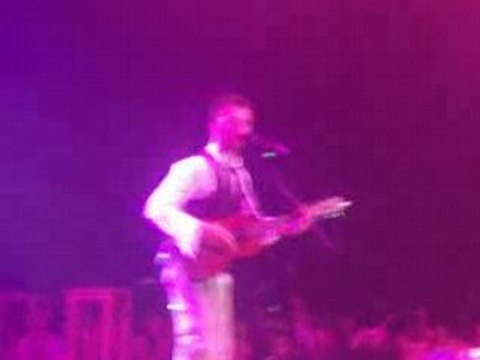 Christophe maé en acoustique - Le 7 novembre 2008 à Paris