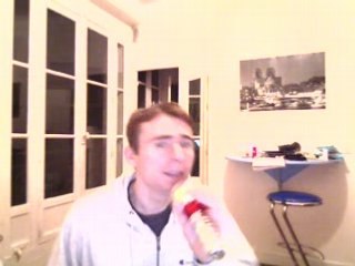 Wiwi égratigne "Nous on a tout"