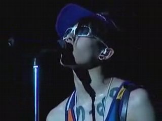 Miyavi in Rockin' mama festival 2005 2/3