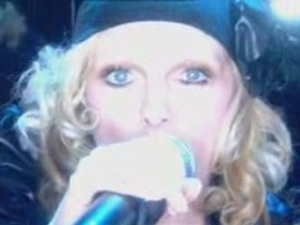 Goldfrapp - Ooh La La [Live@CDUK 06-08-05]