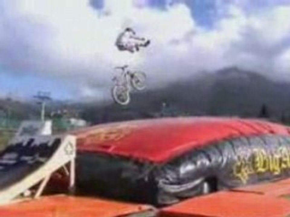 chatel: gamelles...
