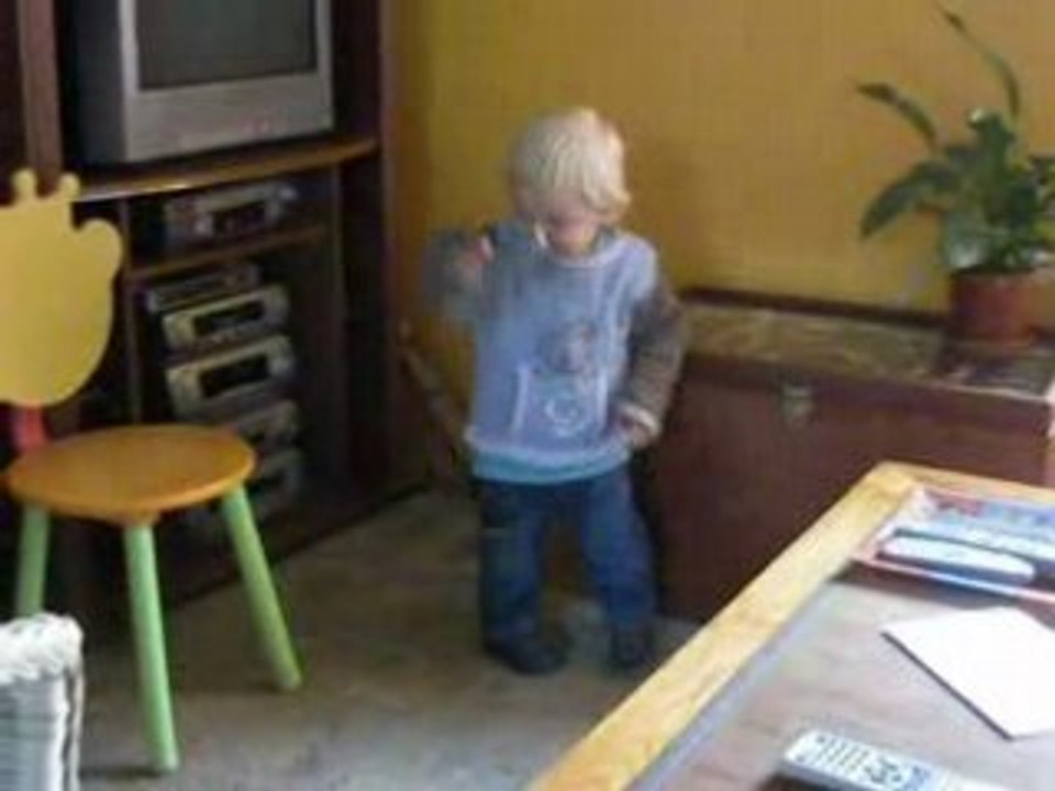 Ethanmusic280908 046