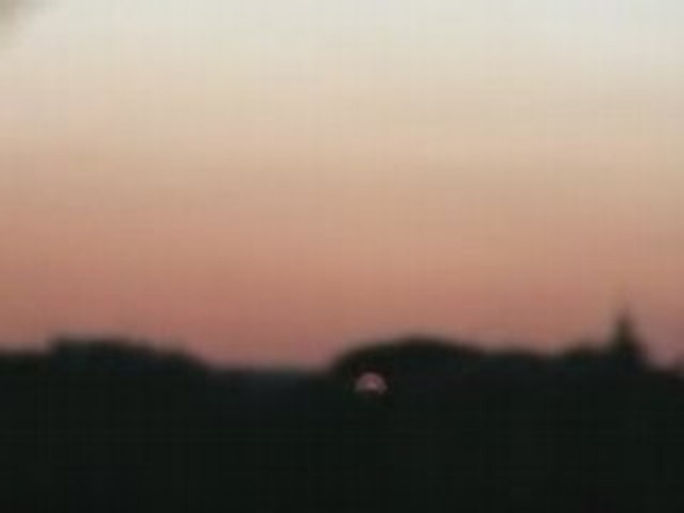 UFO OVNI precipitato su Roma - UFO OVNI crashed in Rome