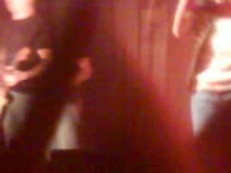 Jenifer Vals 14/11 Joyeux anniv' + Présent' + le bonheur !!