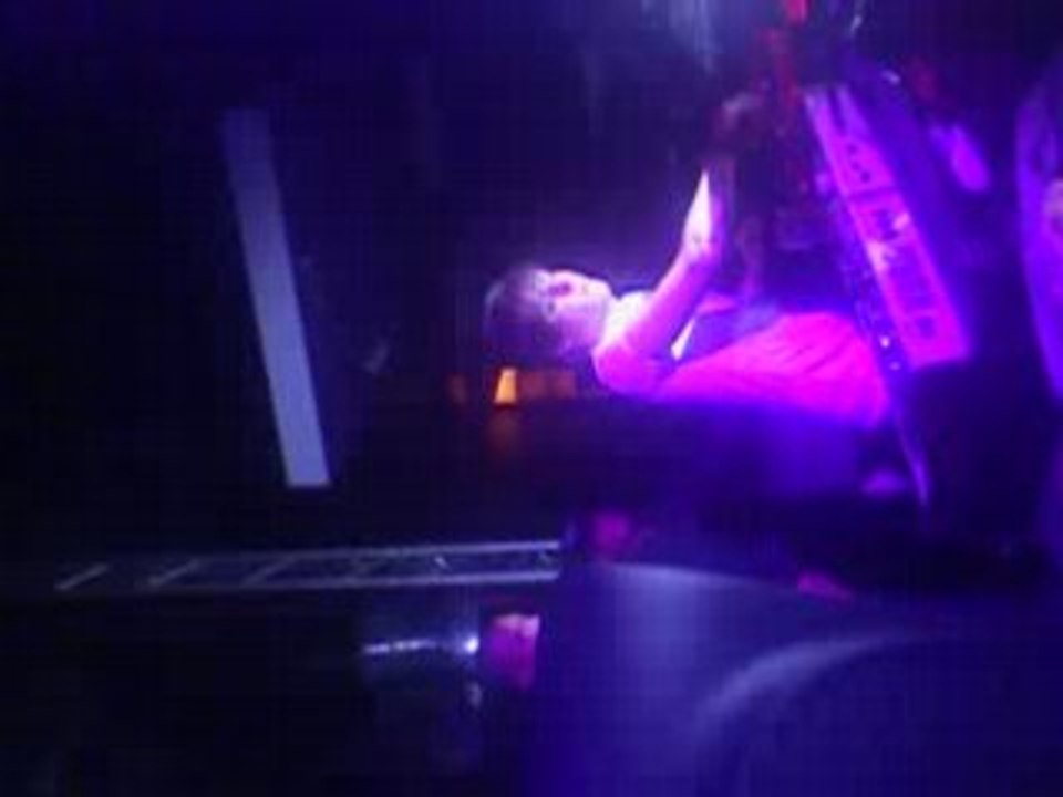 Quentin au macumba filmer par moi (8)