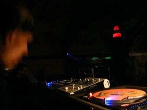 TEUF ASF/TMK à MENAT(63) 01/11/2008 (01)