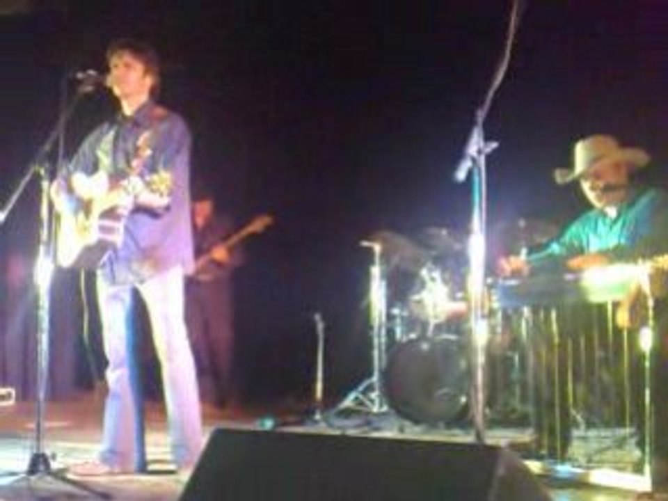 Hat trick country en concert