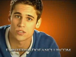 Martín Rivas colabora con la convencion del niño