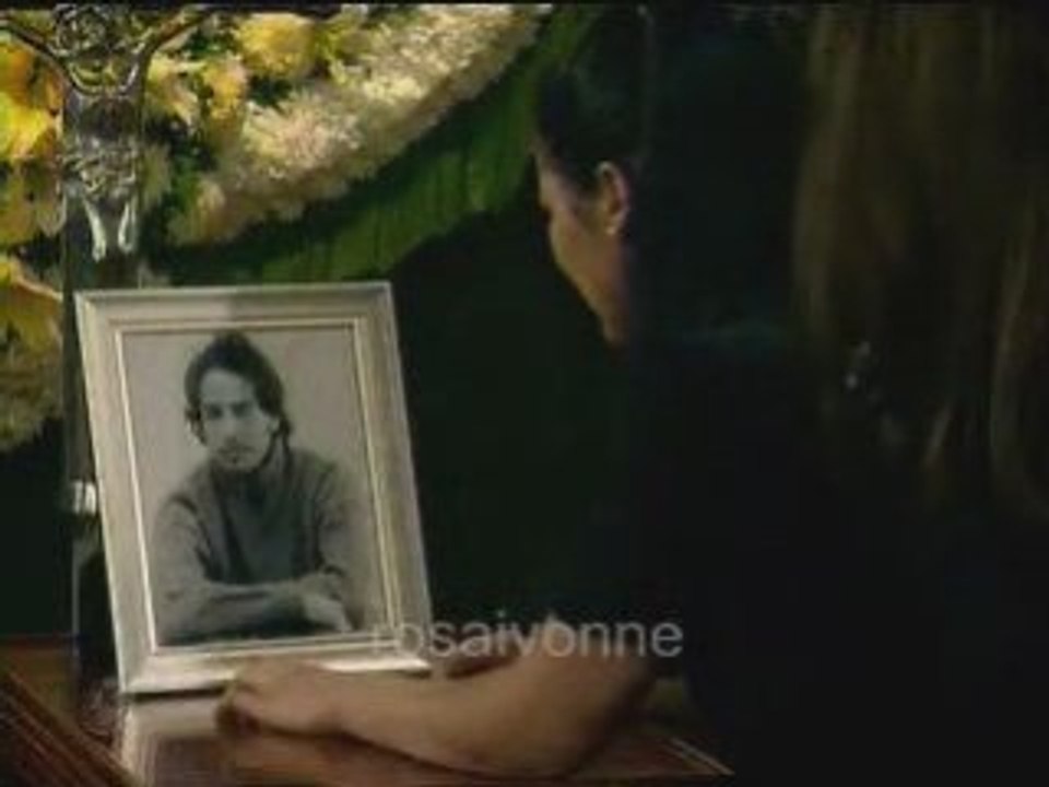 UN ANGEL LLORA
