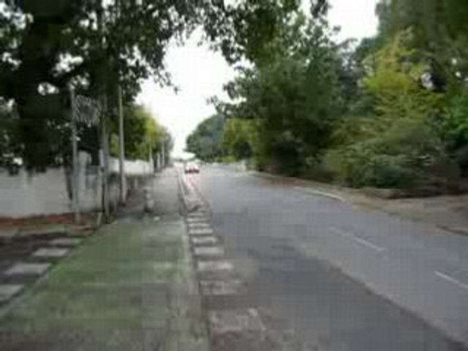 Une voiture !!