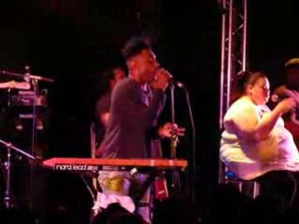 Omar - Ghana Emotion -Live at Hangar (Ivry - Paris) Nov 2008