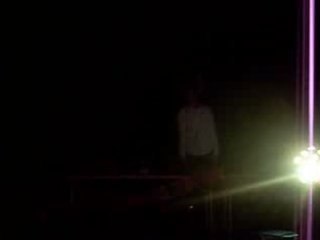 François et Vince dansent sur Titou le Lapinou