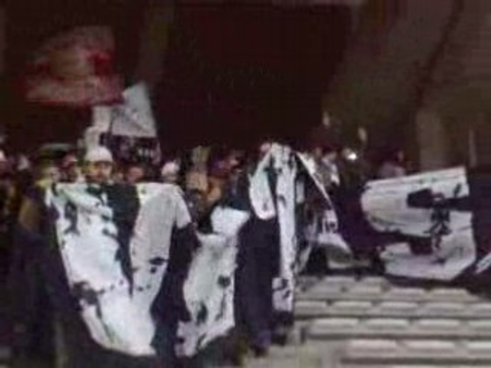 OL / Girondins de Bordeaux - Entrée des Ultras