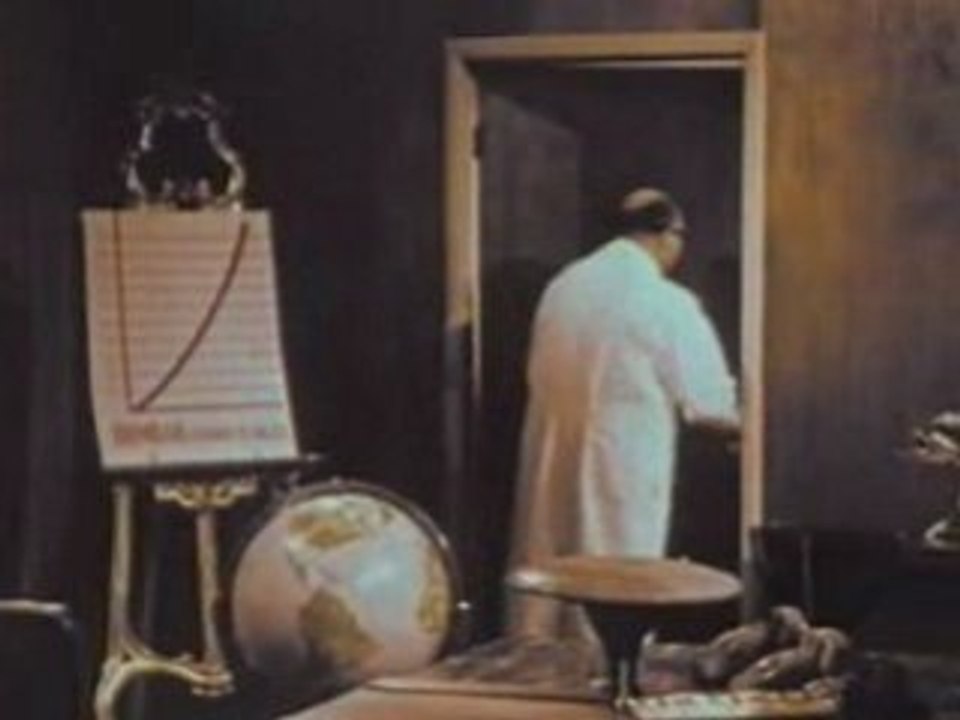 Hilarious Vid Makes Fun of Tobacco & Smoking Executives!