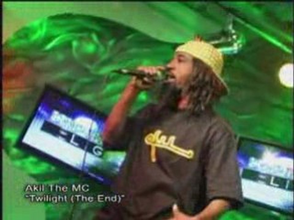 Akil The MC (of Jurassic 5) performs "Twilight (The End)"